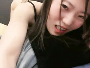 圆圆与多多床上叉腿掰穴玩弄带到深插