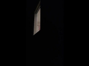 公寓管理員晚上利用職務便利窗外偷怕大奶性感白領小姐姐洗澡更衣 雪白肌膚堅挺美乳看得讓人欲火焚身 720P原版高清